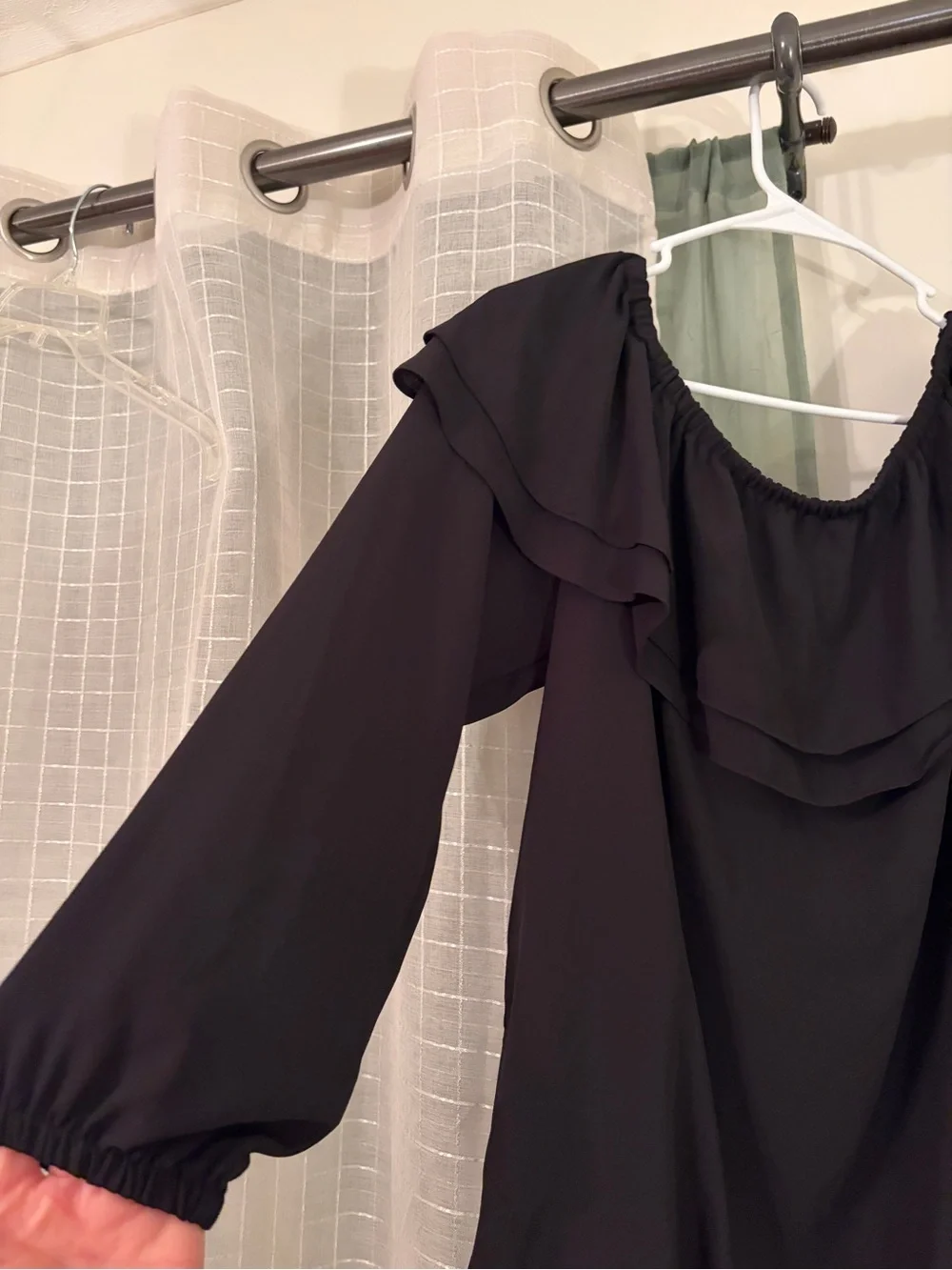 Michael Kors Black Off-Shoulder Ruffle Top XL